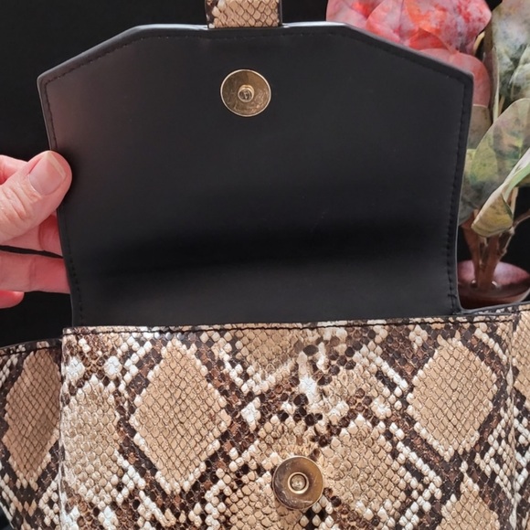 MANGO | MNG  by Mango Reptile Effect Belt Bag NWOT - Picture 6 of 10